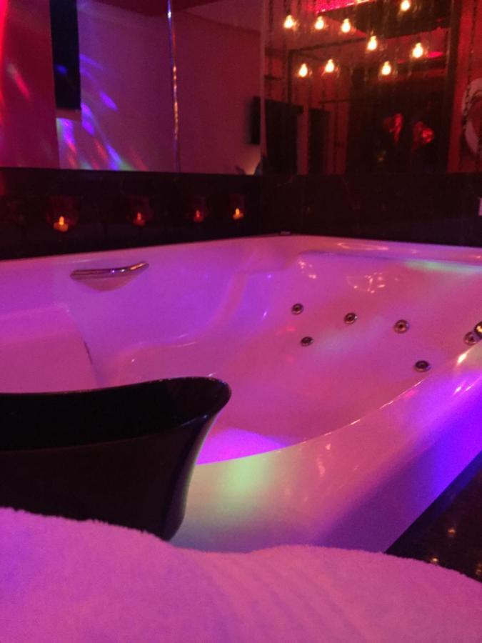 Imperium Inn Motel (Adults Only) Nova Ponte Экстерьер фото
